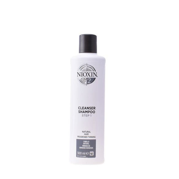 Shampooing pour donner le système de volume 2 cheveux minces de nioxine